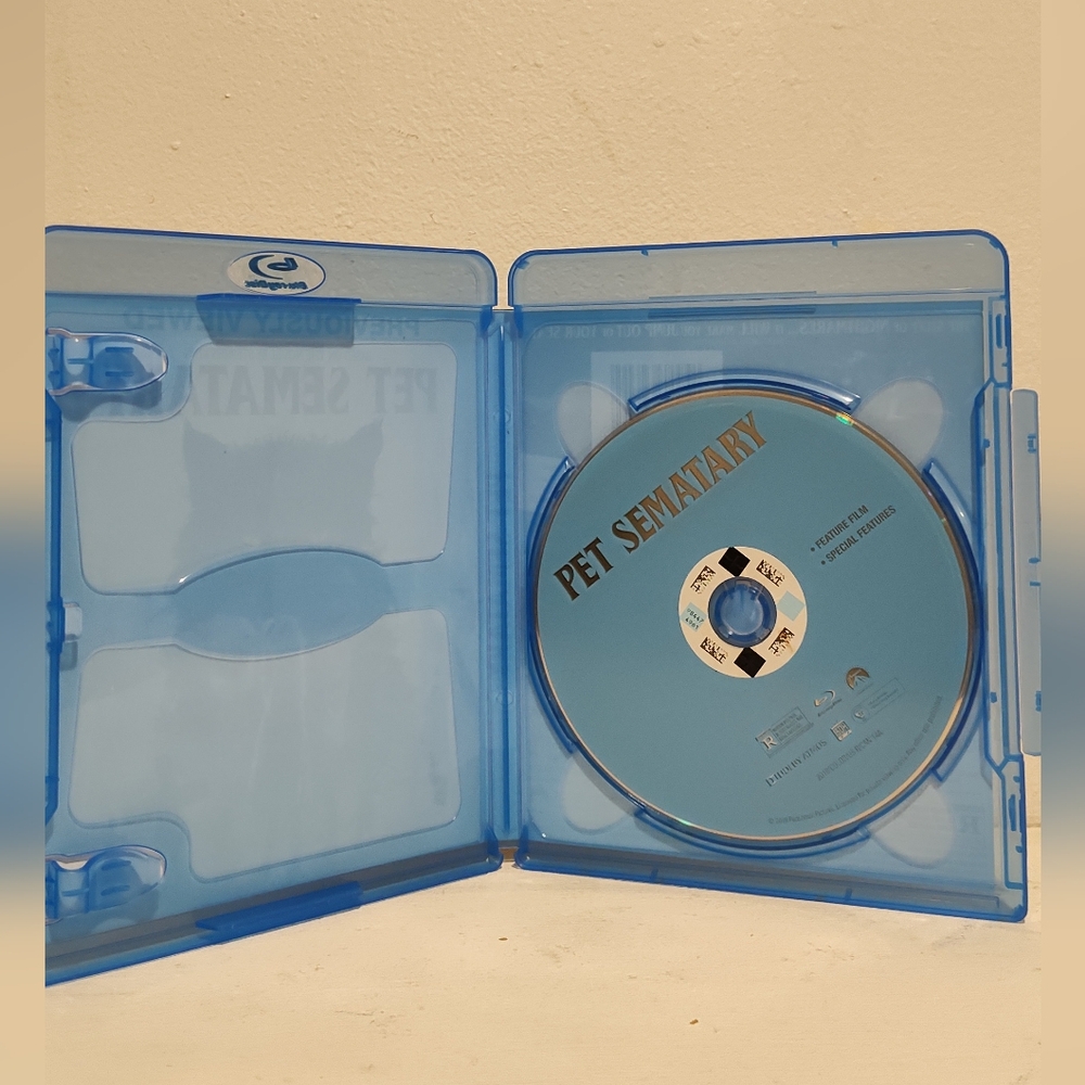 Pet Semetary Blu-Ray - Picture 3 of 3